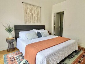 1314 Bob Harrison St in Austin, TX - Building Photo - Building Photo