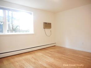 14 Marion St-Unit -303 in Brookline, MA - Foto de edificio - Building Photo