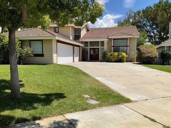 31457 Corte Madera in Temecula, CA - Building Photo - Building Photo