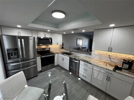 1515 SW 47th Terrace in Cape Coral, FL - Building Photo