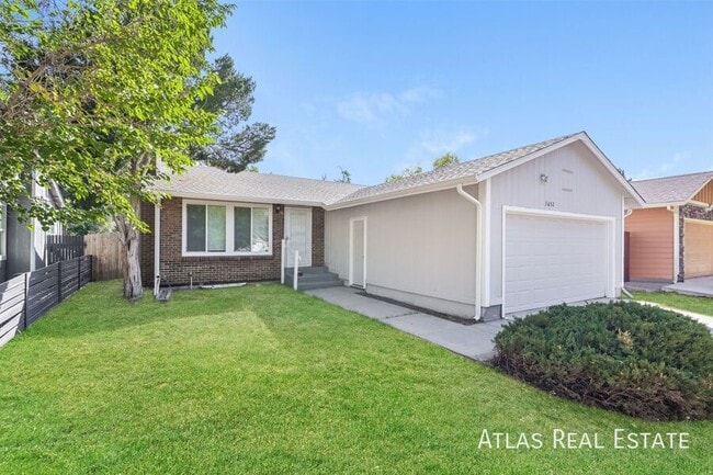 property at 3652 S Mobile Way