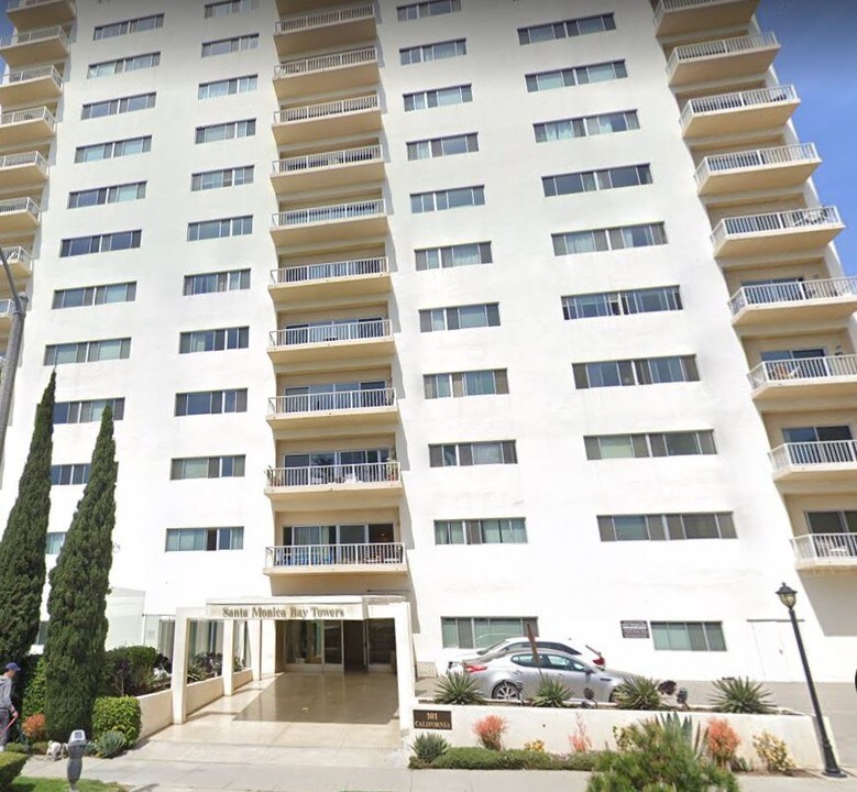 101 California Ave in Santa Monica, CA - Building Photo