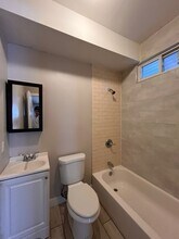 124 Virginia Ave, Unit 1F in Jersey City, NJ - Building Photo - Building Photo