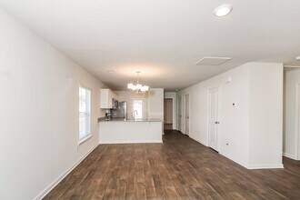 1219 Lakeshore Dr in Camden, SC - Foto de edificio - Building Photo