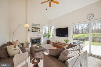 26 Spiked Rush Ct in Montgomery, NJ - Building Photo - Building Photo