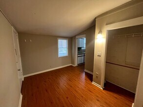 208 S Laurel Ave in Charlotte, NC - Building Photo - Building Photo