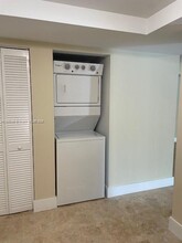 8933 SW 123rd Ct in Miami, FL - Building Photo - Building Photo