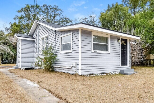 5430 Marcia Cir in Jacksonville, FL - Building Photo - Building Photo