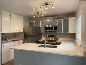 9696 W Chatfield Ave in Littleton, CO - Building Photo - Building Photo