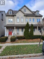 115 Gatwick Dr in Oakville, ON - Building Photo