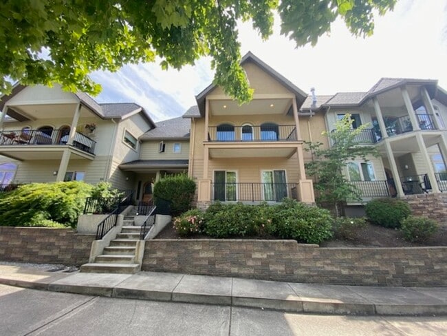 528 W Nevada St in Ashland, OR - Building Photo - Building Photo