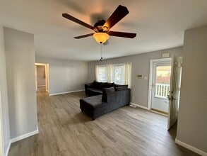61 Prangs Ln in New Castle, DE - Building Photo - Building Photo