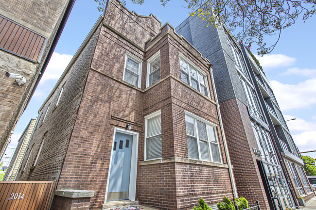 2010 W Webster Ave in Chicago, IL - Building Photo - Building Photo