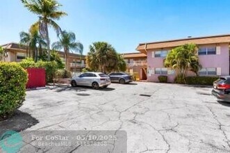 241 SE 9th Ave in Pompano Beach, FL - Building Photo - Building Photo