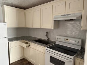 7909 Brutus St in Houston, TX - Building Photo - Building Photo