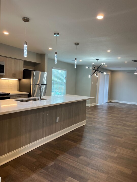Woodway Garden Townhomes in Houston, TX - Foto de edificio