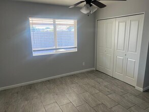 5406 S Hazelton Ln in Tempe, AZ - Building Photo - Building Photo