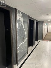 4205 Shipp Dr in Mississauga, ON - Building Photo - Building Photo