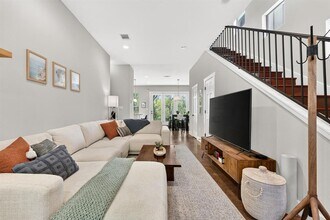 3003 Lovell Dr in Austin, TX - Building Photo - Building Photo