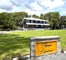 419 N Apopka Ave in Inverness, FL - Building Photo