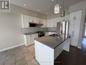 324 Rainrock Cres in Ottawa, ON - Building Photo - Building Photo