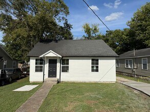 102 W 15th Ave in Bowling Green, KY - Foto de edificio - Building Photo