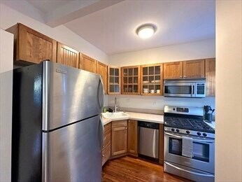 25 Lee St in Boston, MA - Building Photo