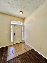 5124 Autumn Hill in Grand Prairie, TX - Foto de edificio - Building Photo