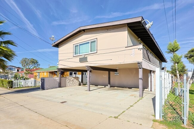 2437 D Ave in National City, CA - Building Photo - Building Photo