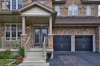 55 Cheevers Rd in Brantford, ON - Building Photo - Building Photo