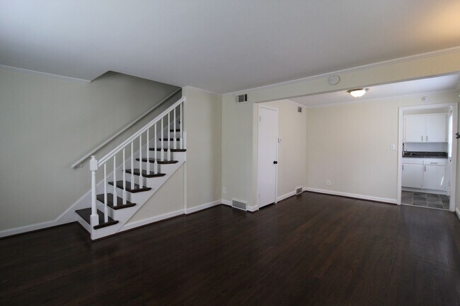 314 E 26th Ave in North Kansas City, MO - Building Photo - Building Photo