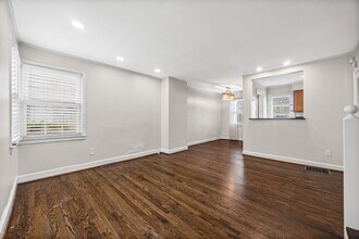 512 Wakefield Dr in Charlotte, NC - Building Photo - Building Photo
