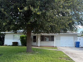 5321 12th Ave N in St. Petersburg, FL - Building Photo - Building Photo