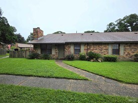 1440 N 61st Ave in Pensacola, FL - Building Photo