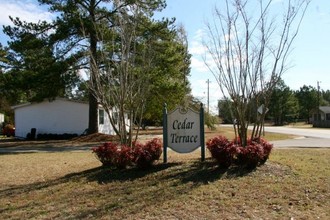 3549 E National Cemetery Rd in Florence, SC - Building Photo - Other