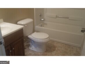 5588 Fairington Pl in Stonecrest, GA - Building Photo - Building Photo