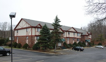 Brookside Village Apartamentos