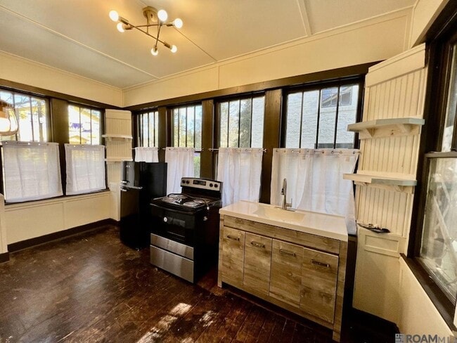 408 E State St, Unit A in Baton Rouge, LA - Building Photo - Building Photo