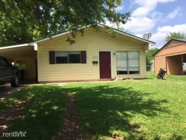 property at 3223 Gay Blvd
