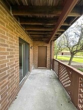 8621 Scenicview Dr in Broadview Heights, OH - Building Photo - Building Photo