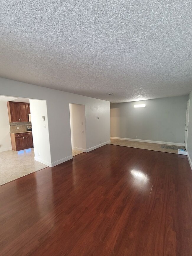 2400 Laguna Cir in Concord, CA - Building Photo - Building Photo