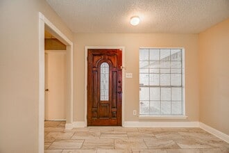 7702 Tierra Verde Dr in Houston, TX - Building Photo - Building Photo