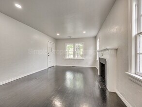 2112 N Drexel Blvd in Oklahoma City, OK - Building Photo - Building Photo
