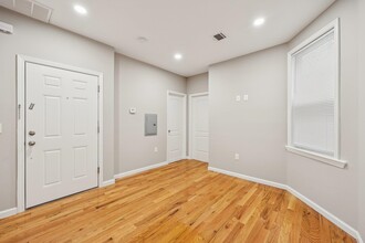 45 64th St in West New York, NJ - Building Photo - Building Photo