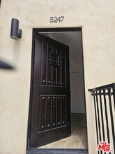 5247 W 9th St in Los Angeles, CA - Building Photo - Building Photo