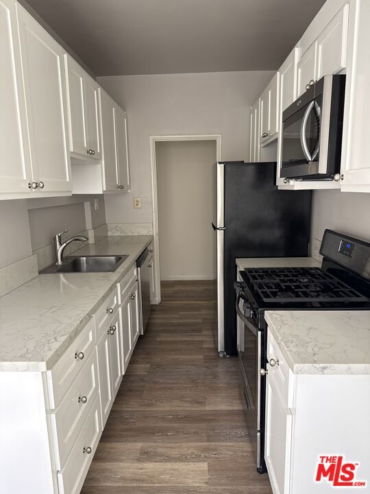 140 S Camden Dr in Beverly Hills, CA - Building Photo - Building Photo