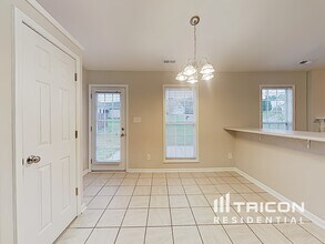205 Brookstone Dr in Mount Holly, NC - Building Photo - Building Photo
