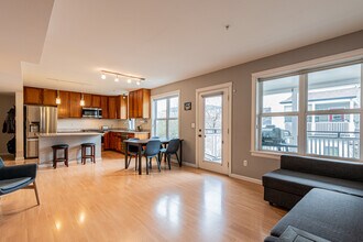 1575 Zamia Ave, Unit 5 in Boulder, CO - Foto de edificio - Building Photo