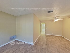 12718 Sebring Blvd in Tampa, FL - Foto de edificio - Building Photo