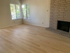 6933 Tarocco Way in Citrus Heights, CA - Building Photo - Building Photo